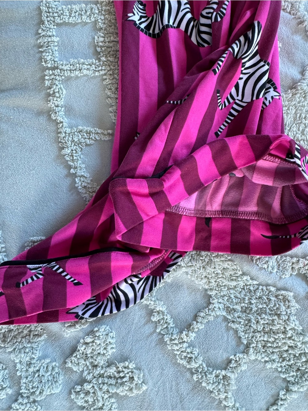 Room Service Women’s Small Pink Zebra Stripe Pajama Set Button Down Lounge - Picture 12 of 14